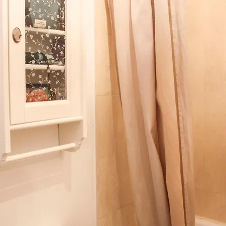 A Cosy Little Nest In The 5th Arrondissement Appartamento Parigi